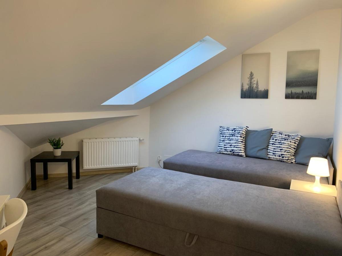 오스토프 빌코폴스키 Apartament Pod Gwiazdami 아파트 외부 사진