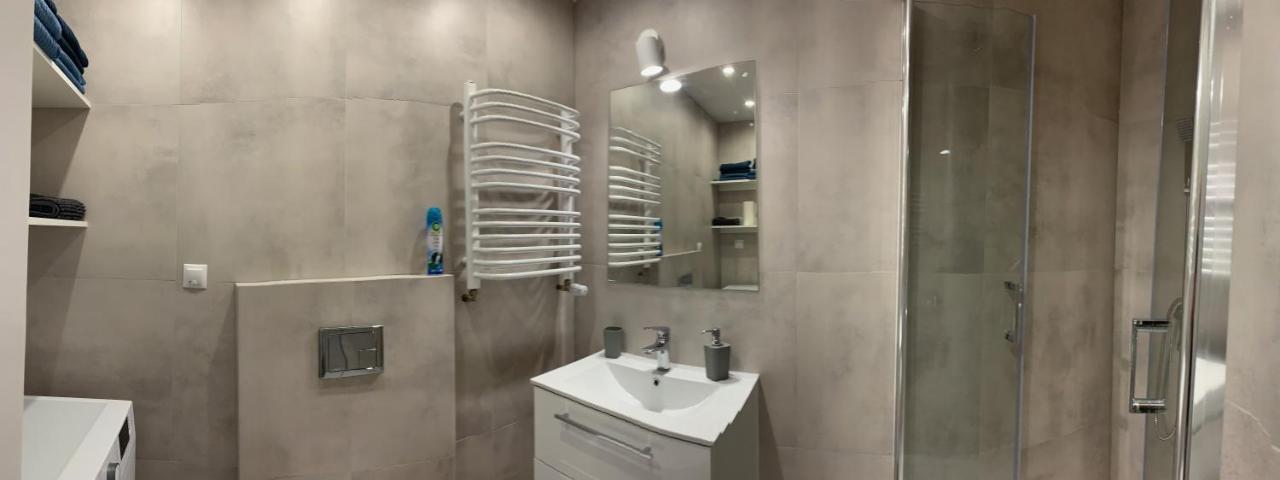 오스토프 빌코폴스키 Apartament Pod Gwiazdami 아파트 외부 사진