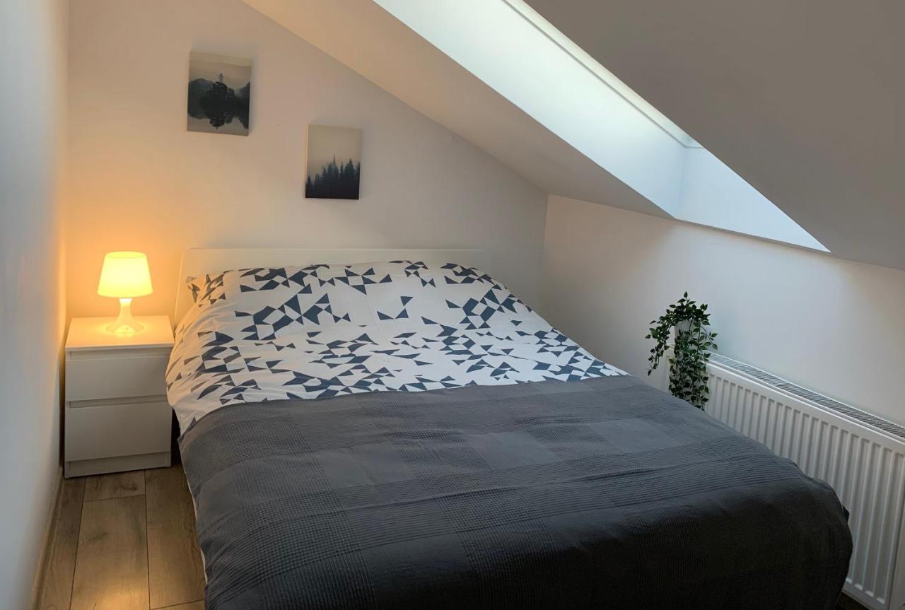 오스토프 빌코폴스키 Apartament Pod Gwiazdami 아파트 외부 사진